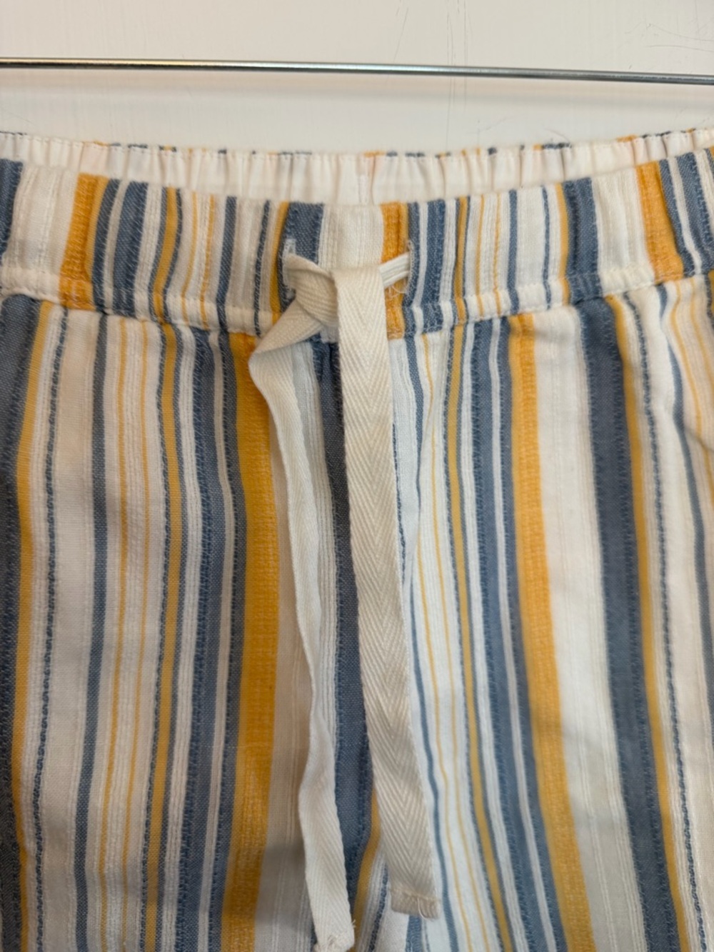 Garnet Hill Striped Drawstring Shorts Yellow Blue White Pockets Women Size L - Picture 2 of 9